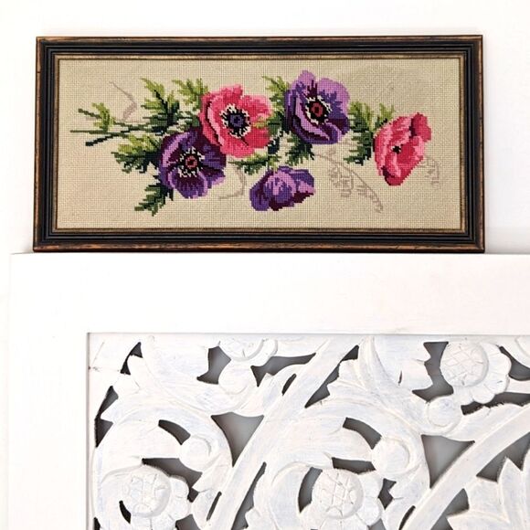 Framed Vintage Floral Needle Point - Picture 4 of 6